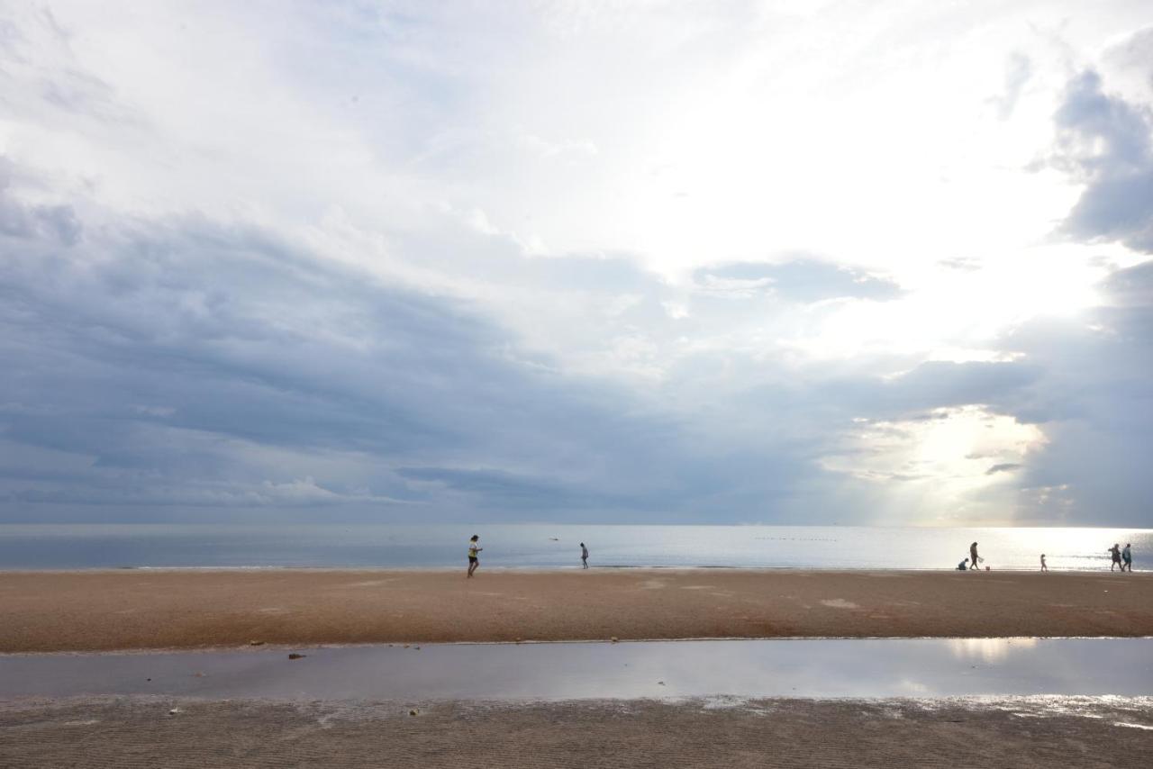 Hua Hin Beachfront Condo Exteriör bild